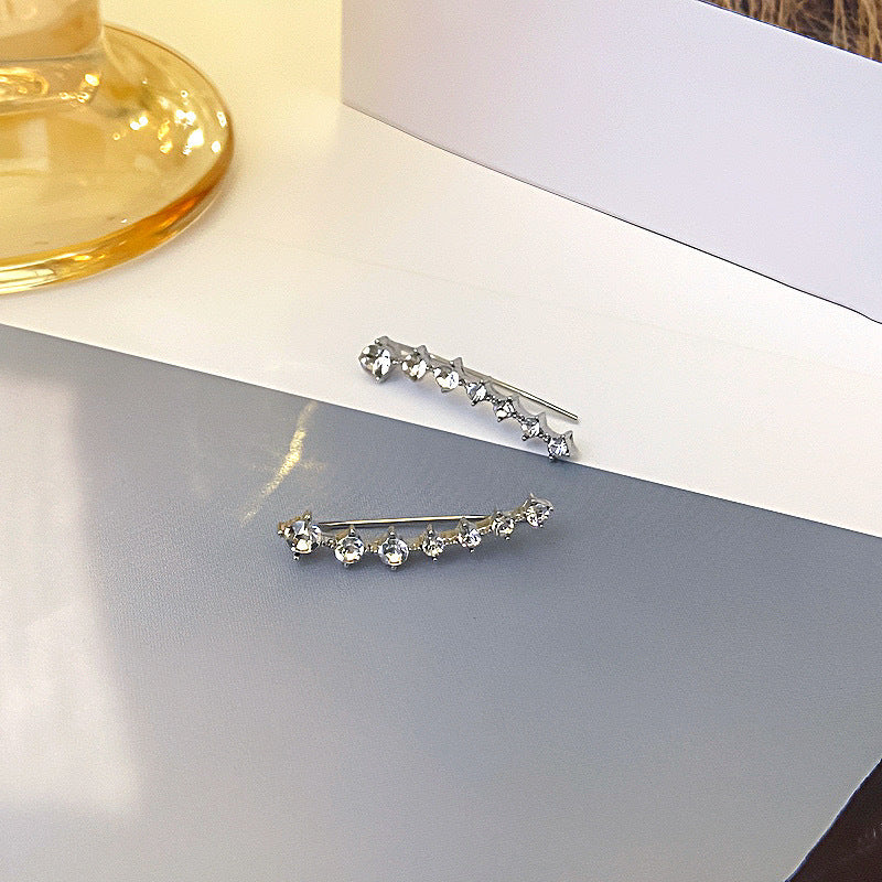 Modestique London | Elegant Seven-Star Diamond Stud Earrings