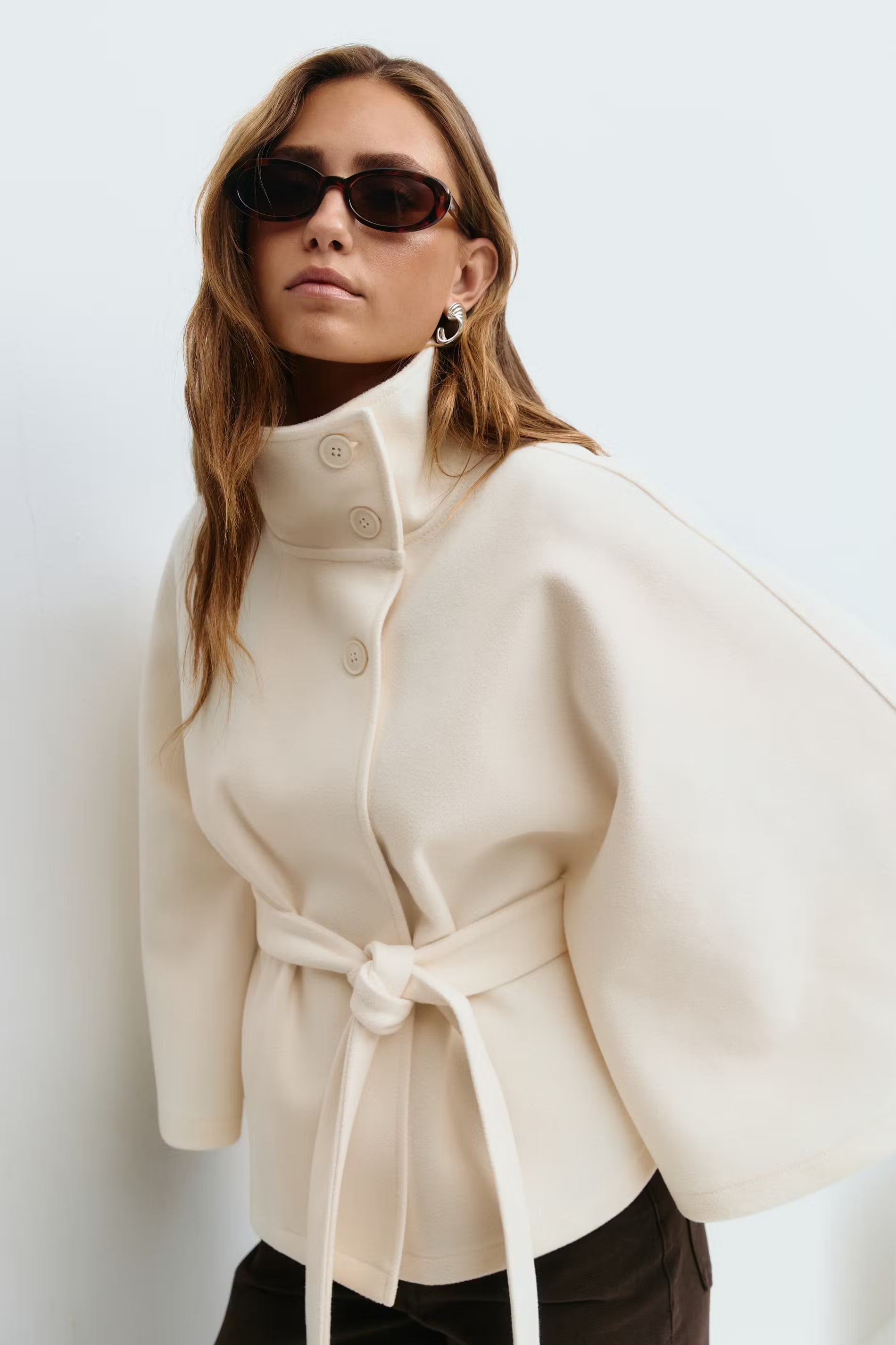 Avery Toronto|Belt Cape Jacket
