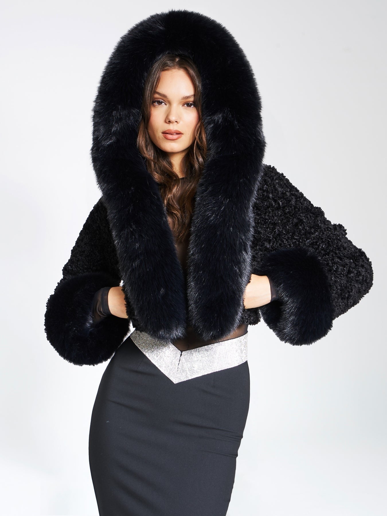 Modestique london™ | Cropped Fur Coat
