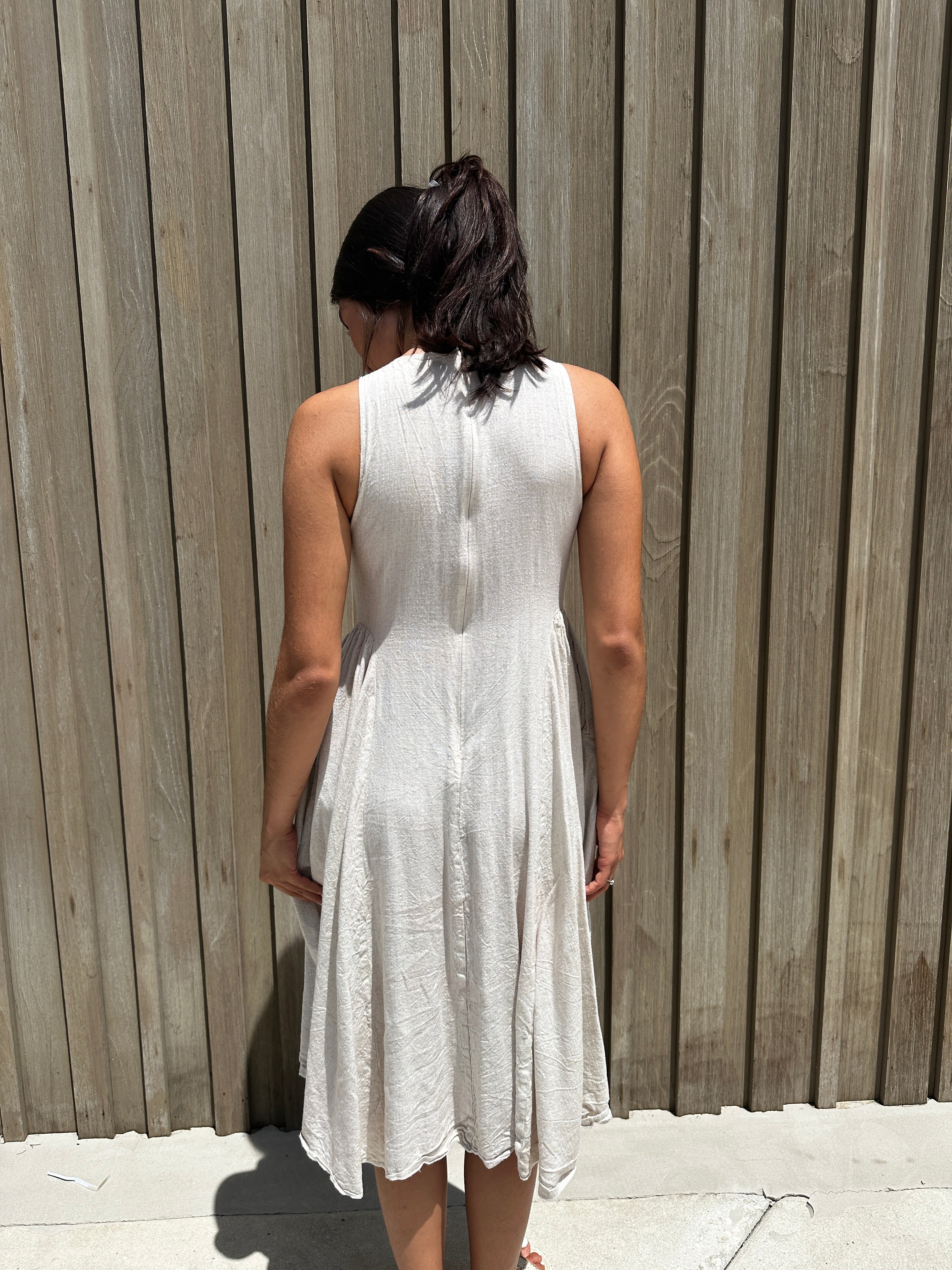 Sara Linen Midi Dress