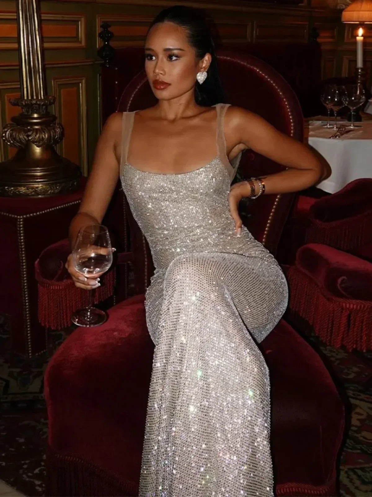 Bellava™ | Chic Cape Mantel