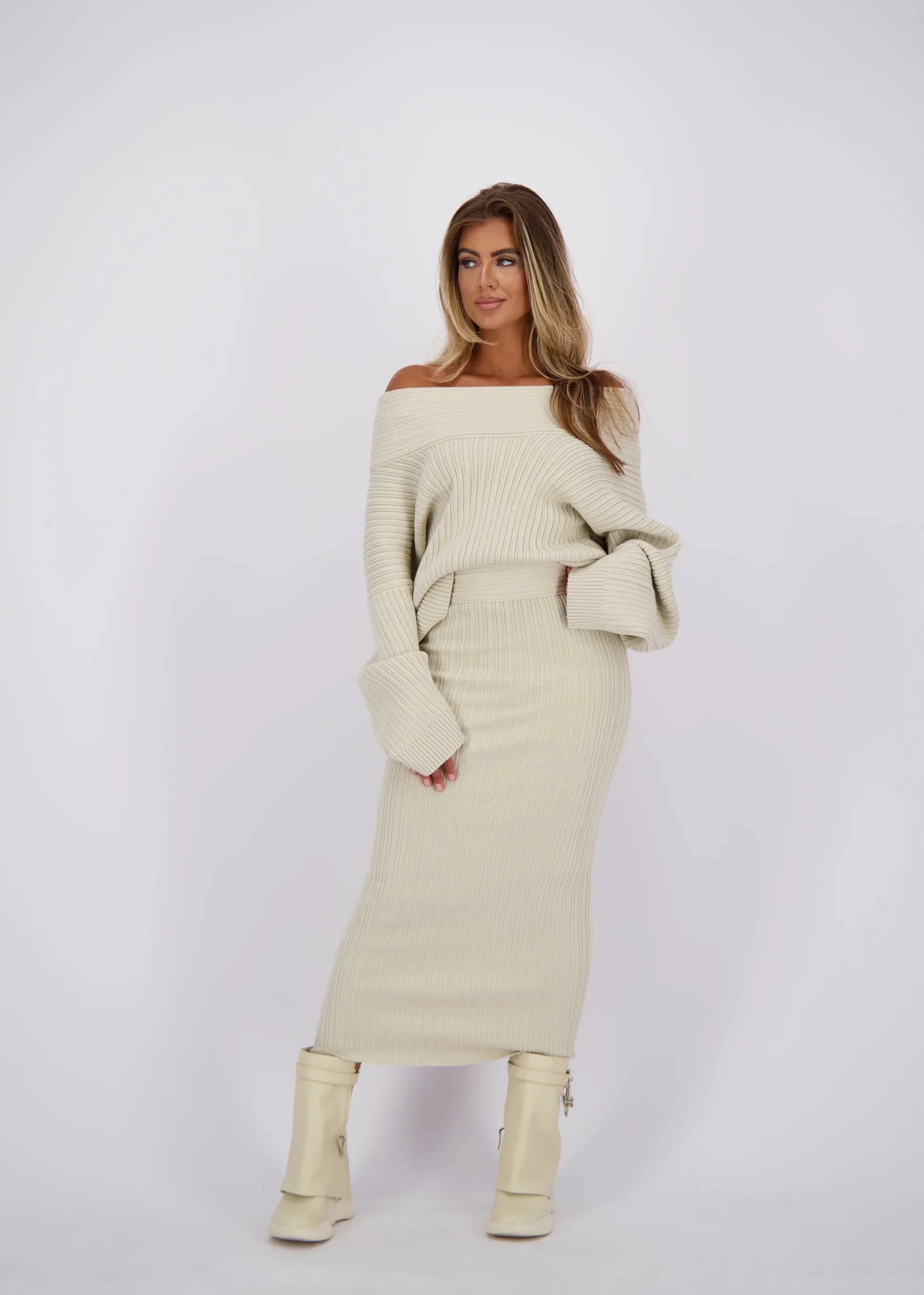 Modestique london™ | Beige knitted set