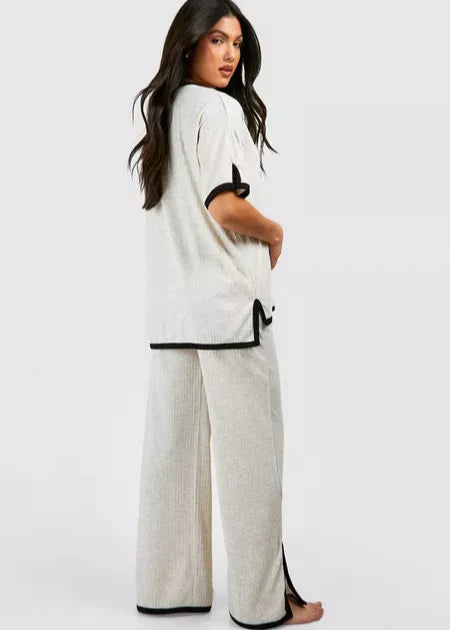 Modestique london™ | Comfy Black & White Sweater Set