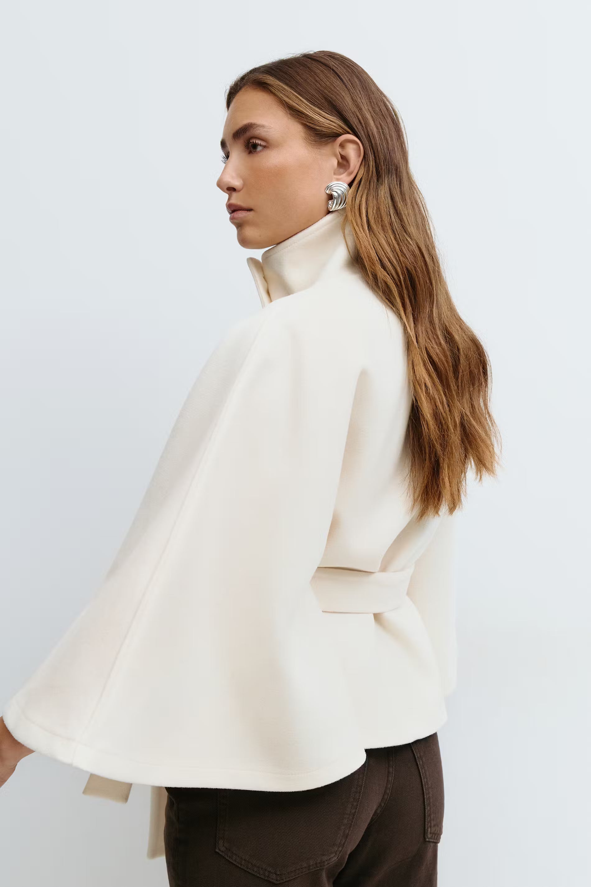 Avery Toronto|Belt Cape Jacket
