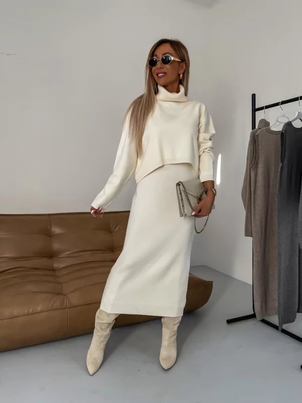 Averytoronto - Dress and Turtle Neck Sweater Set