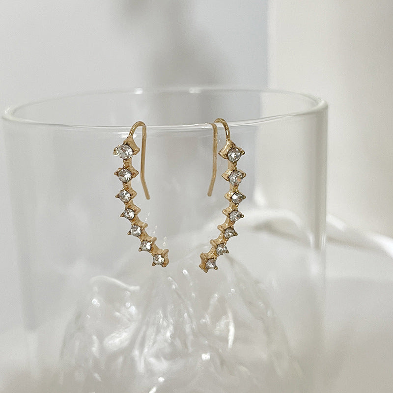 Modestique London | Elegant Seven-Star Diamond Stud Earrings