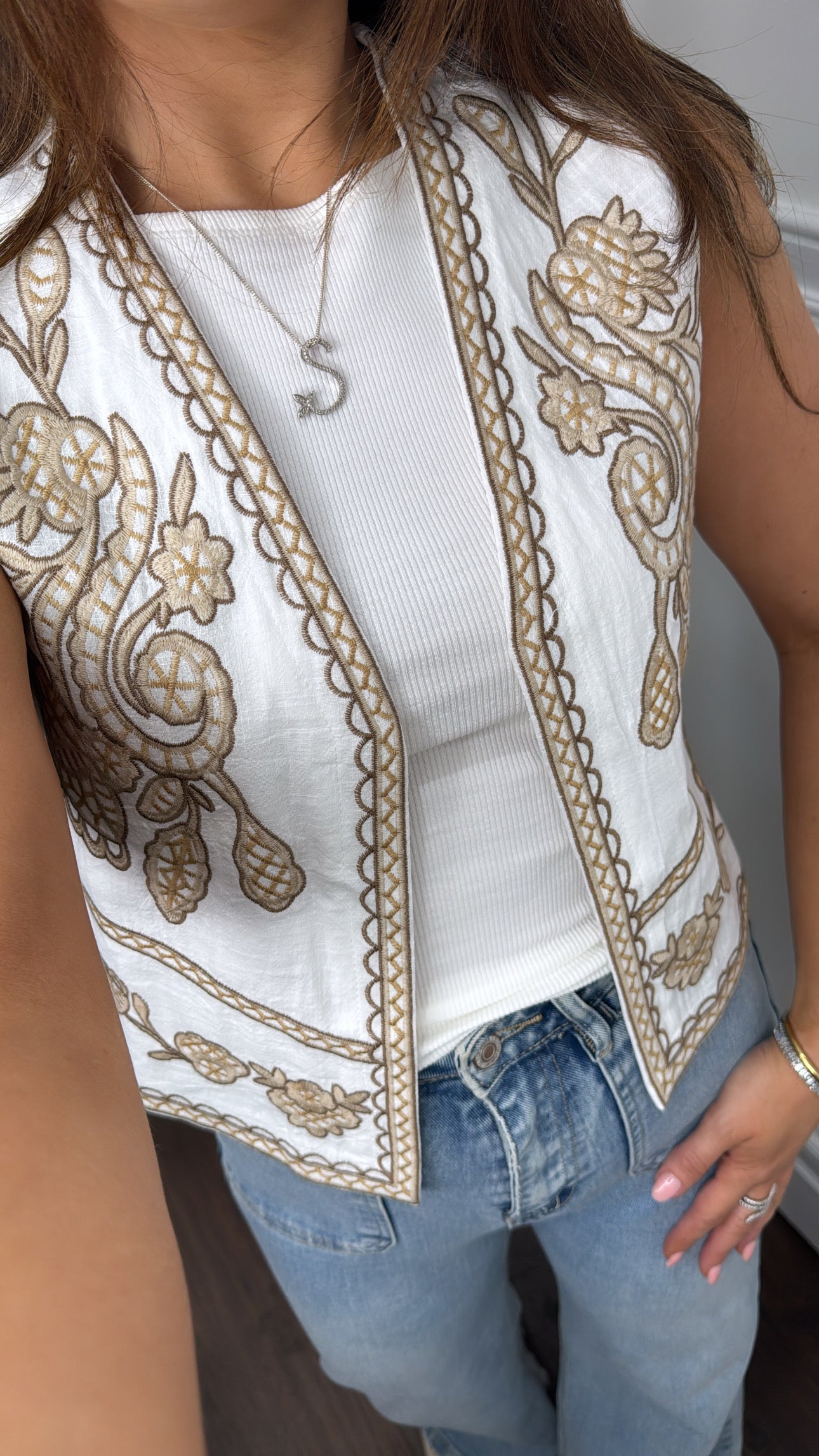 LEONA tan and white detail waist jacket