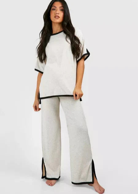 Modestique london™ | Comfy Black & White Sweater Set