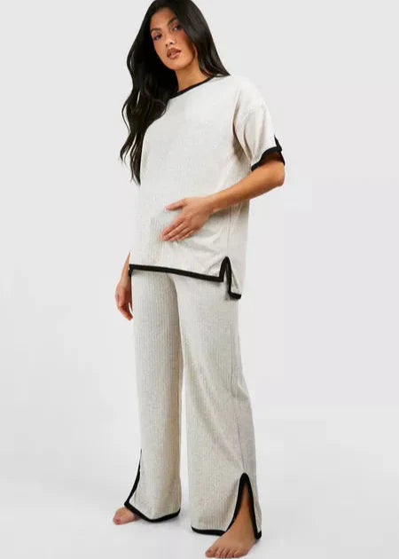 Modestique london™ | Comfy Black & White Sweater Set